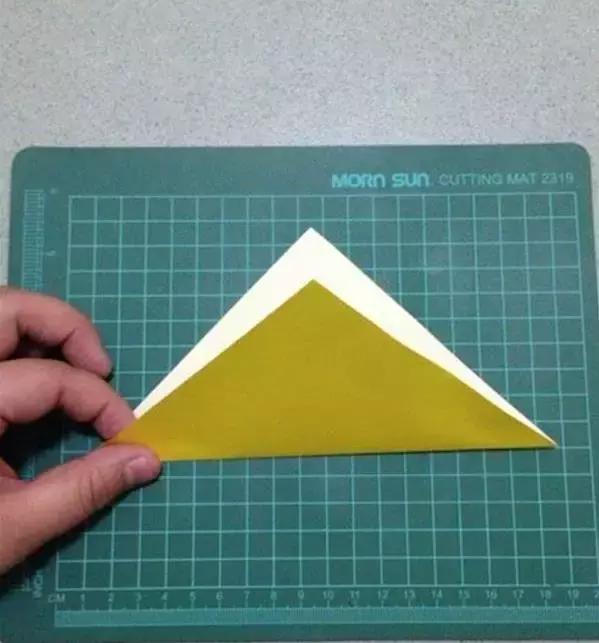 春节灯笼手工制作教程简单又好看,春节好看的灯笼手工