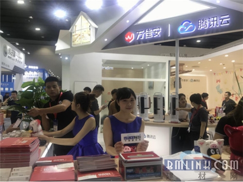 「建博会特辑」万佳安智能家居携创意产品亮相建博会