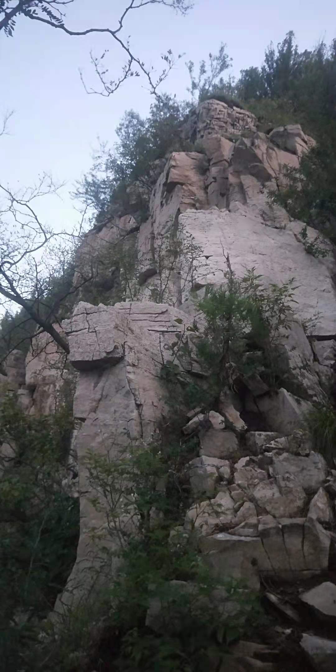 济南白云山好爬吗,济南龙洞白云山旅游攻略