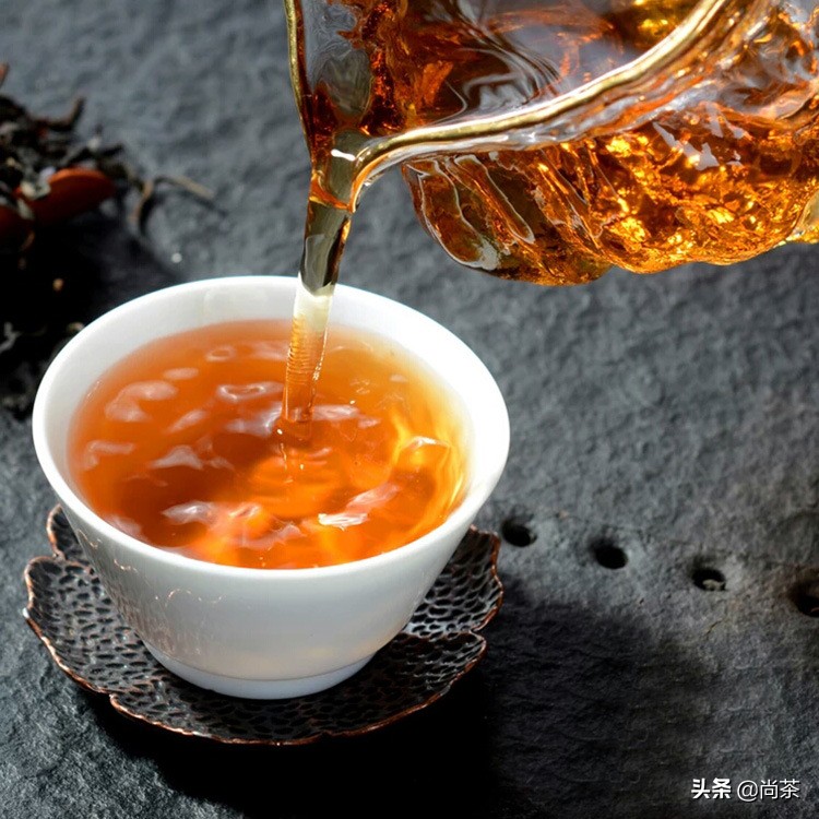 一杯浓郁的红茶,别有一番风味的冰红茶