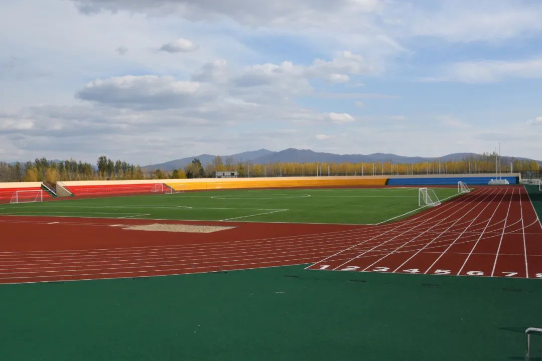 延边大学2020级新生开始报到,延边大学让家长送大一新生进学校