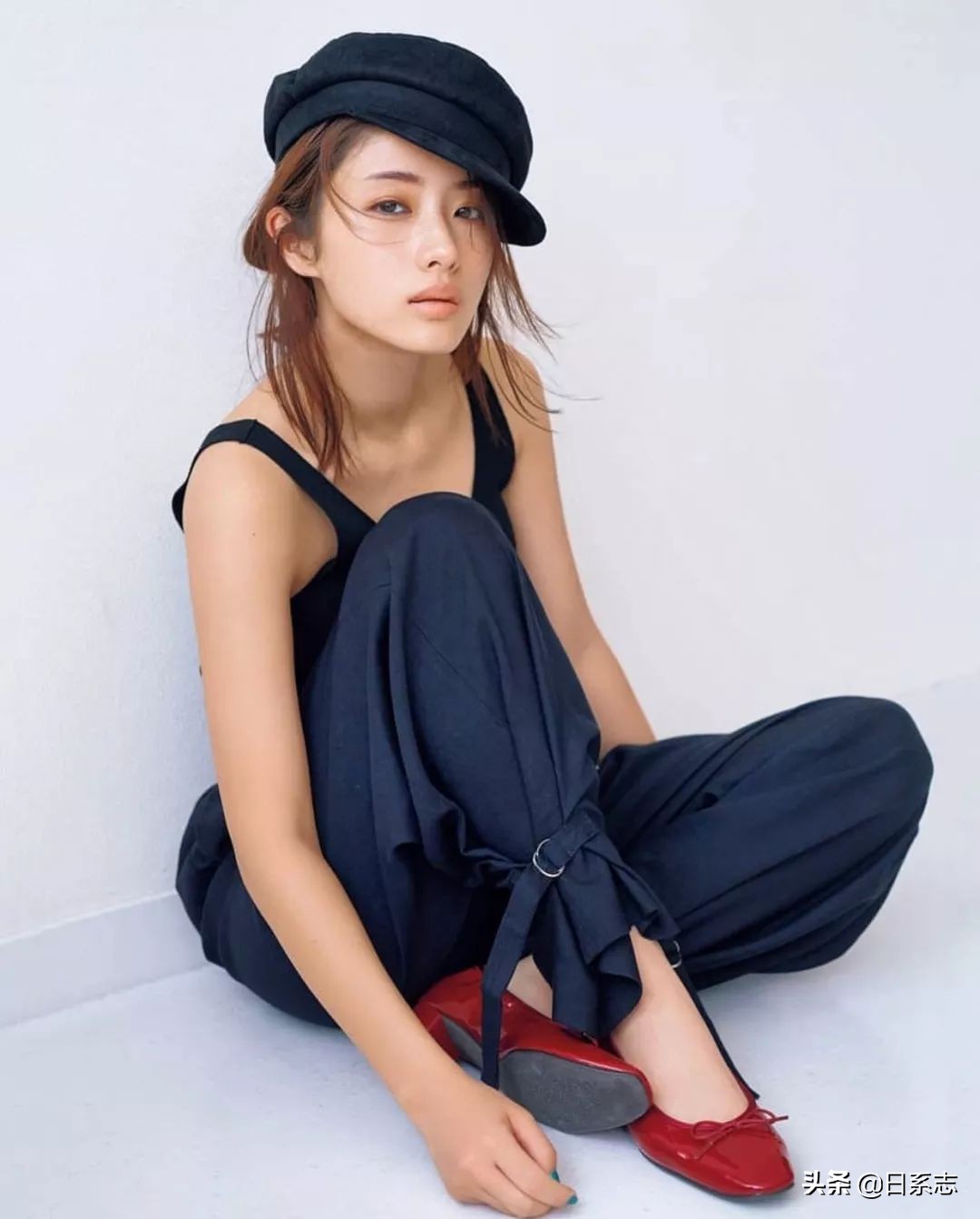 高跟鞋穿上挤脚不舒服怎么解决,高跟鞋穿多了有什么问题