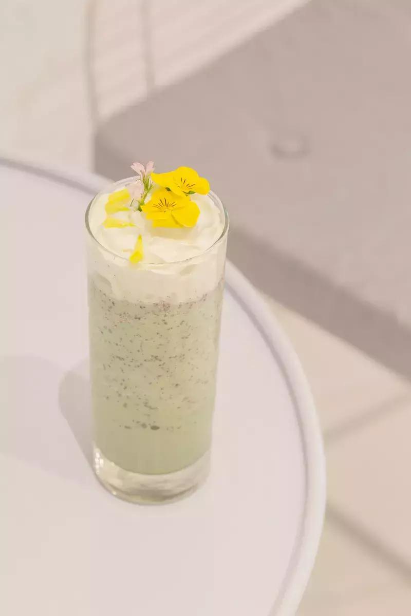 撩炸日韩少女心！风靡韩国的「花草系」咖啡店，韩国明星都爱去！