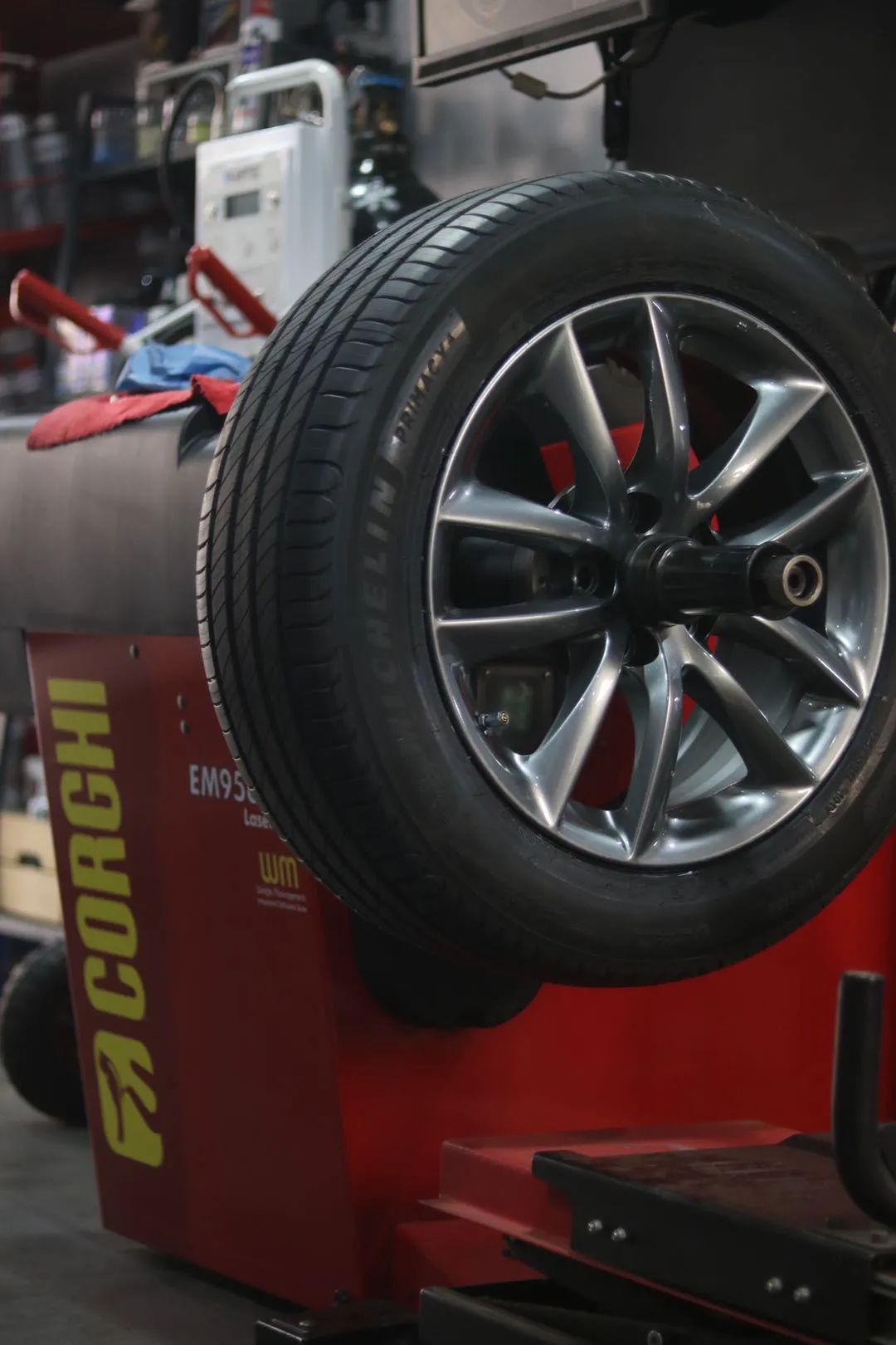 英菲尼迪g37s翻新,翻新英菲尼迪q70l