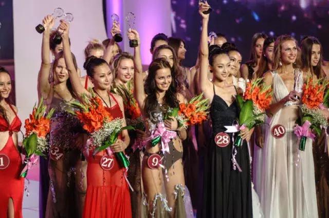 全球四分之一泳衣,全球四分之一泳装