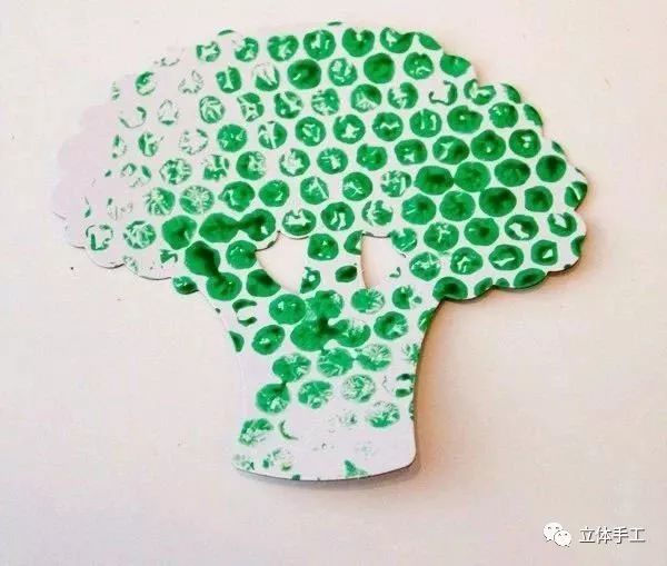 能剪下来的纸贴画,能剪视频能画画能做ppt的电脑