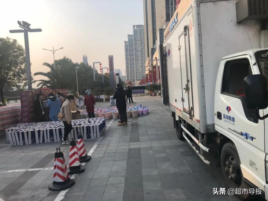 战“疫”前线见证湖北雅斯大爱