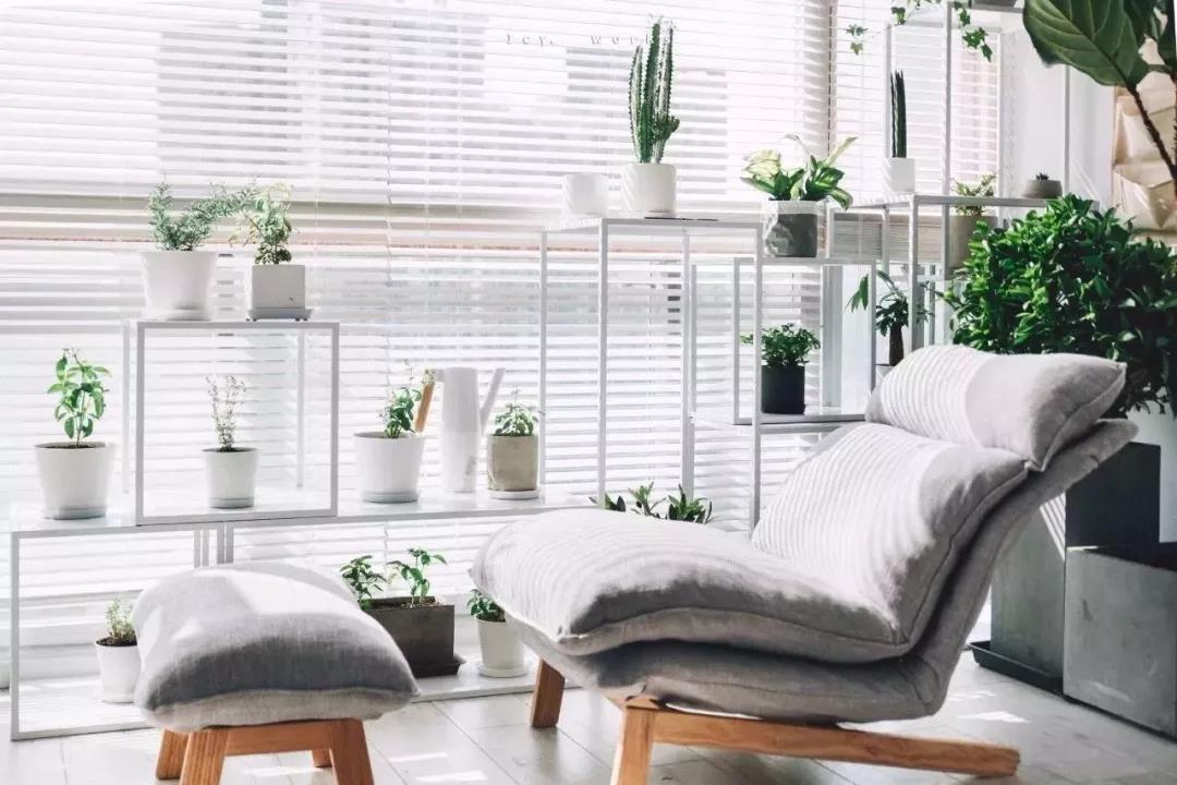 阳台洗衣柜太空铝和不锈钢哪种好,阳台洗衣柜怎么预留师傅详细讲解