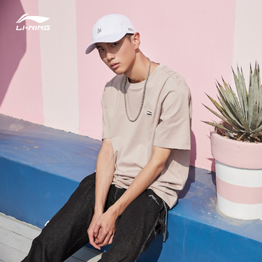 跑步必备装备有哪些,跑步装备清单助你更好地享受跑步