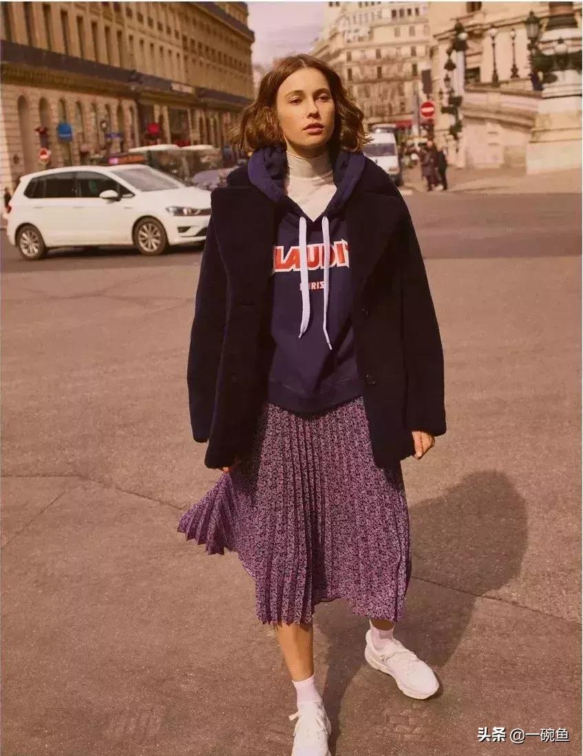 高领卫衣穿搭,高领潮服卫衣