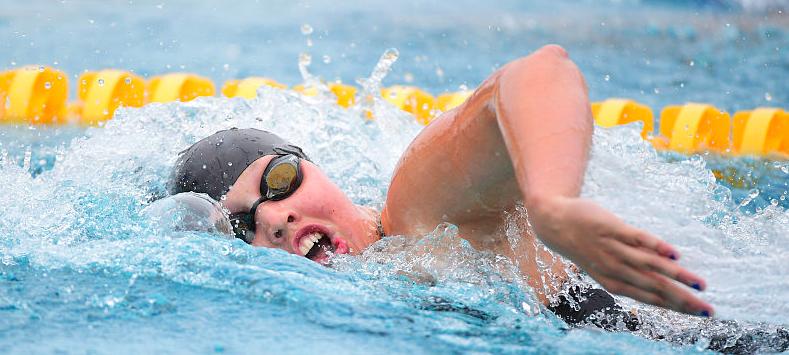 加拿大游泳选拔赛200蛙生意外，1尘封10年纪录被破