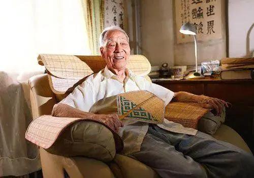 现在苹果发布了iphone13了吗,刚刚发布的iphone手机