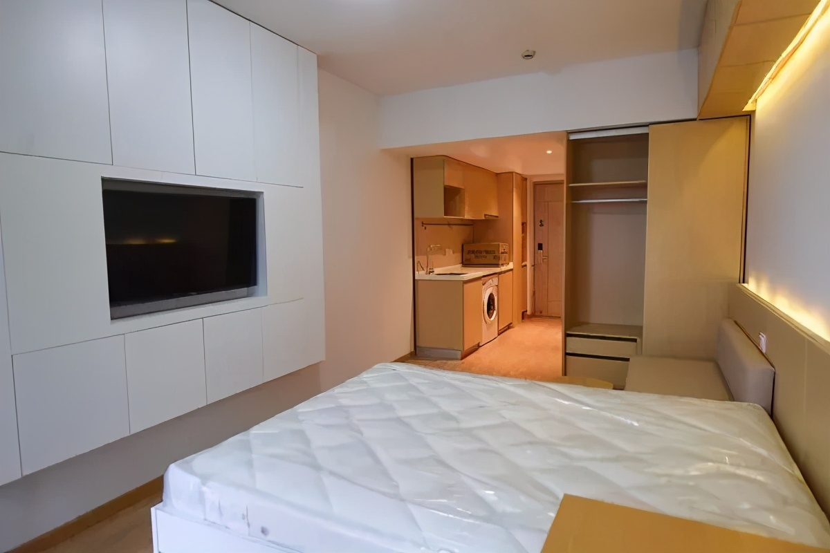 苏宁易购停牌后股票走势,苏宁易购停牌公告