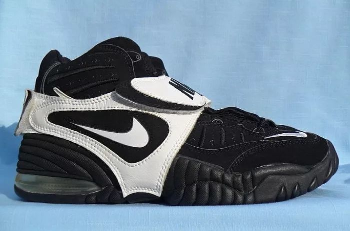 昙花一现的配件极致,篮球鞋穿过的酷炫“小马甲”大盘点