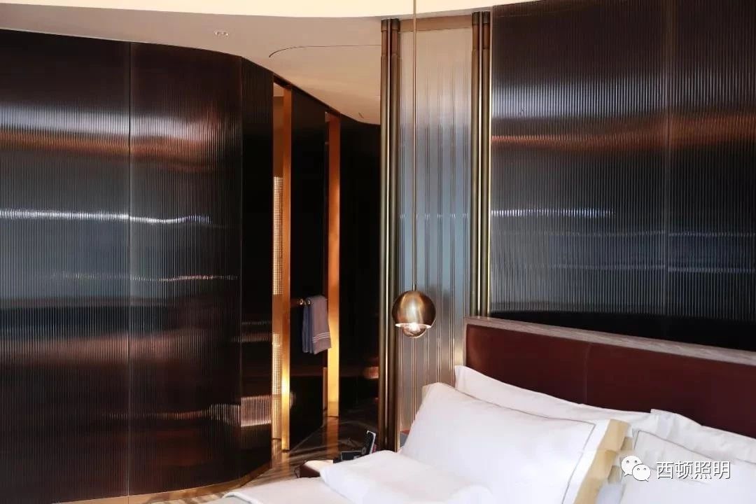 西顿灯光案例-生前必去20家酒店之-上海佘山世茂洲际酒店（深坑）
