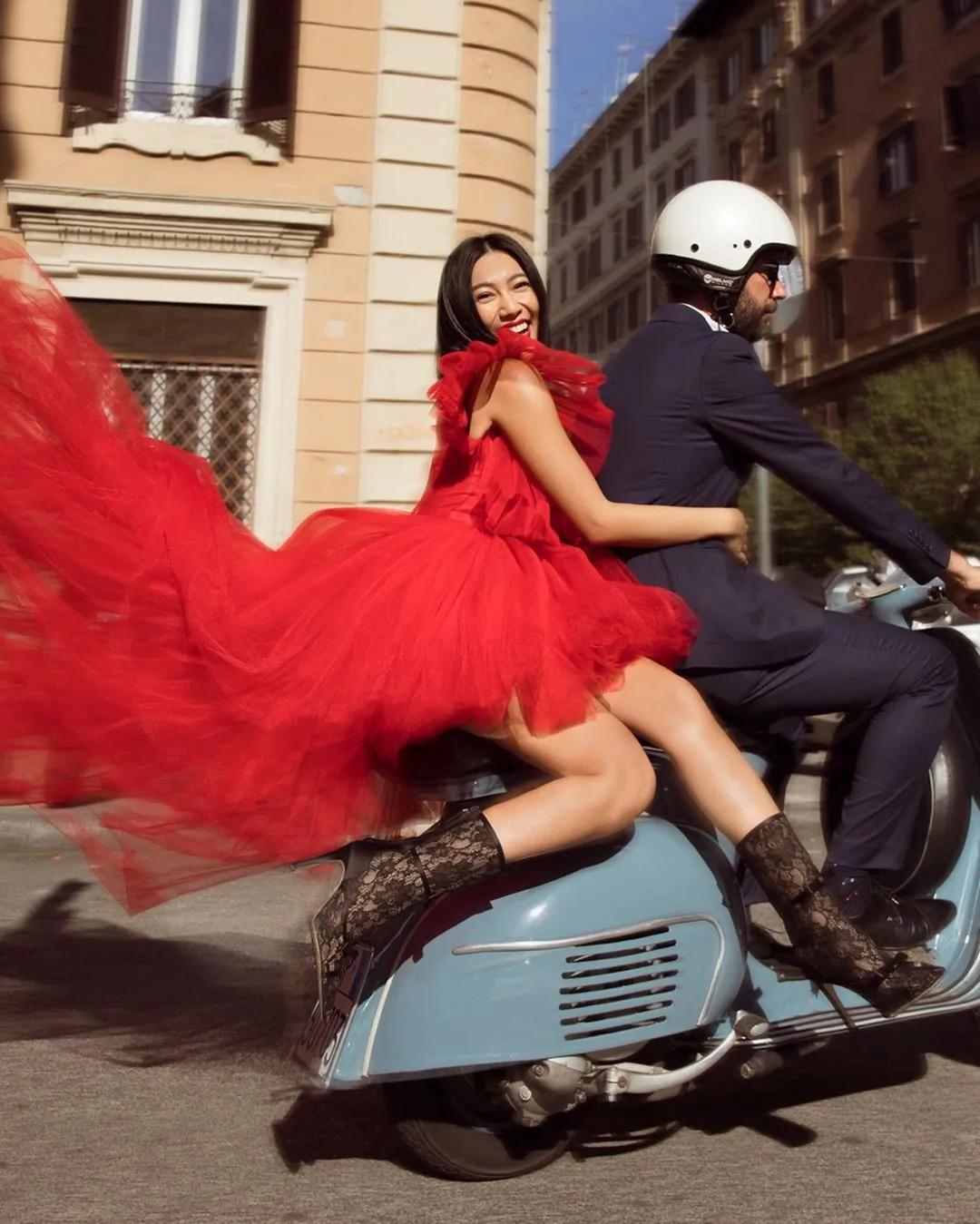 外形被嘲土气是个时尚绝缘体,被嘲笑又黑又丑韩国女星