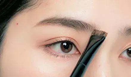 怎么把天生浓眉变淡眉,天生浓眉代表什么