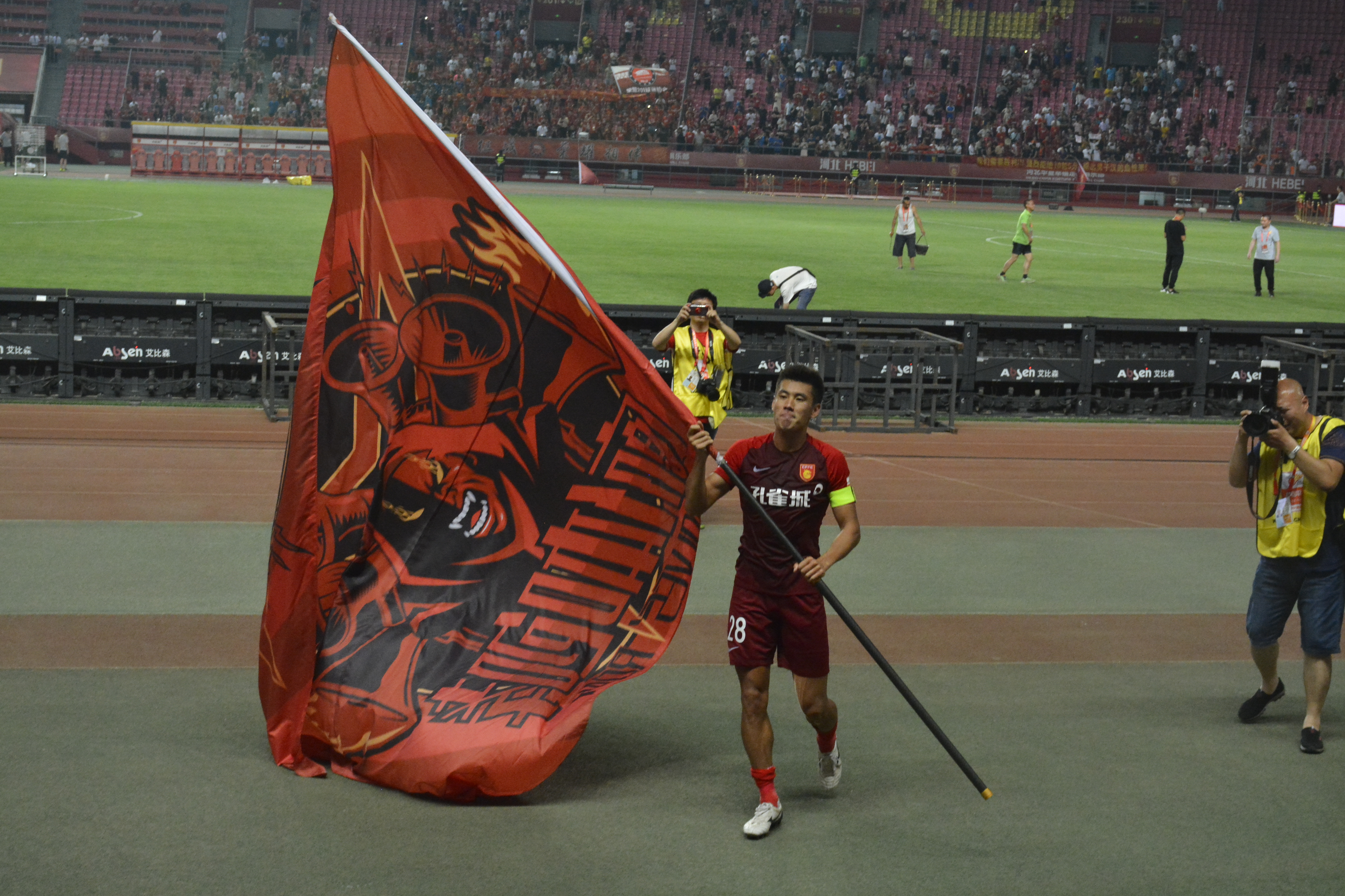 张呈栋高光,张呈栋赛后绕场致谢