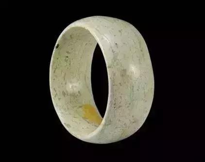 玉得五色沁胜得十万金是什么意思,玉有五色胜过万金