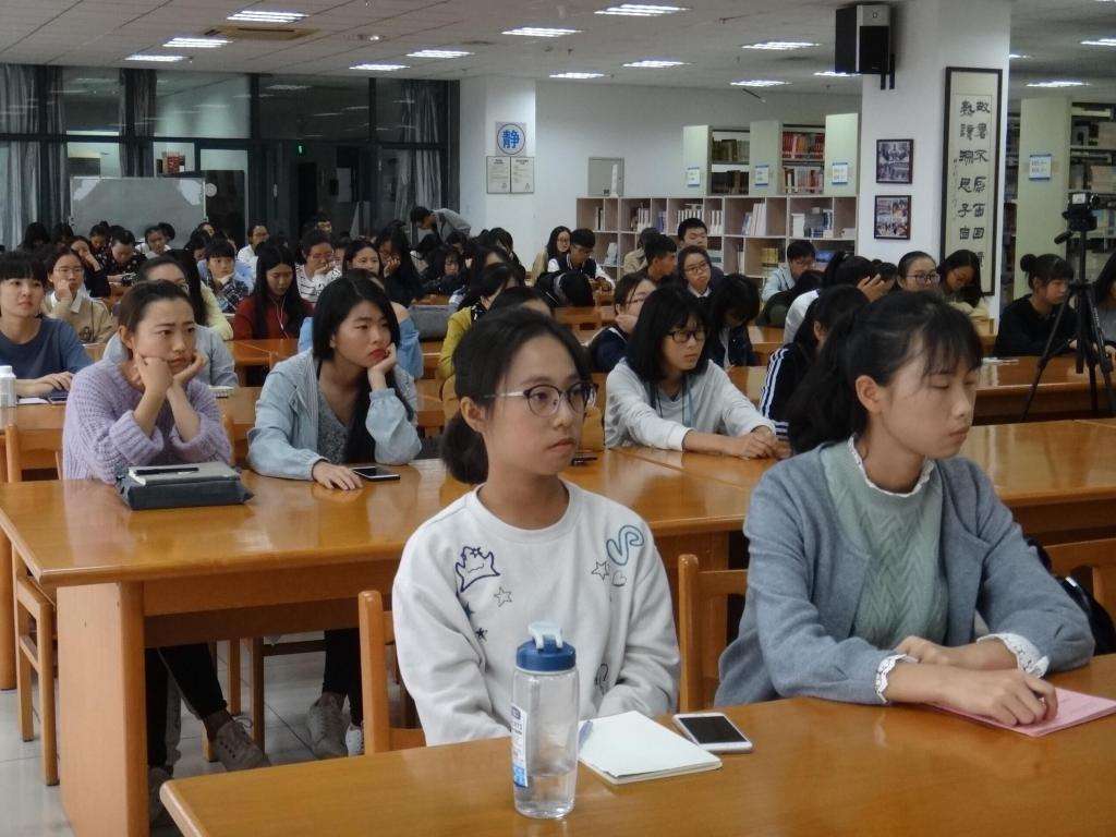 大学生有4万闲钱怎么理财,适合大学生买的理财产品