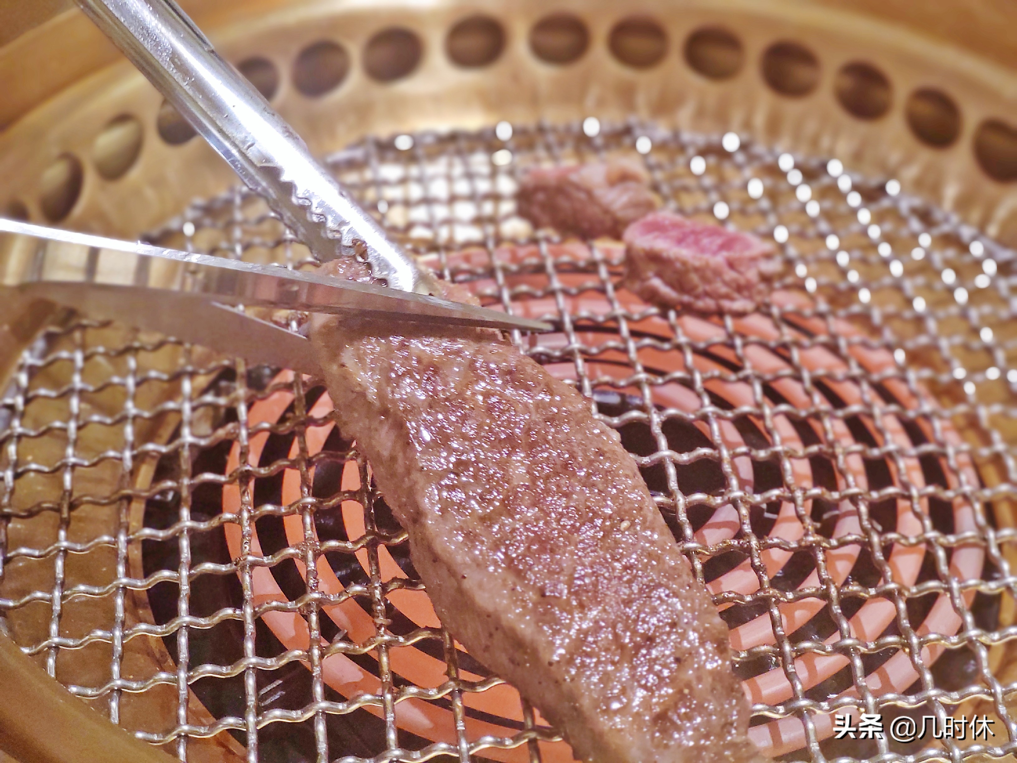 在宁波和杭州两地，“大江户”所到之时就是隔壁日料餐厅的悲剧日