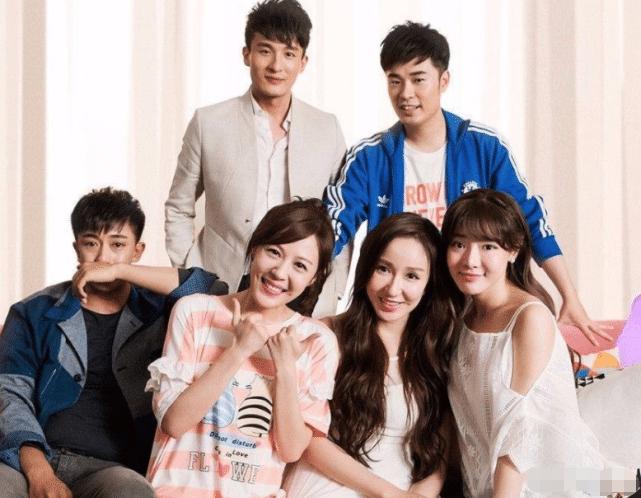 爱情公寓第四季18集张伟和展博,爱情公寓看了十年才懂的道理