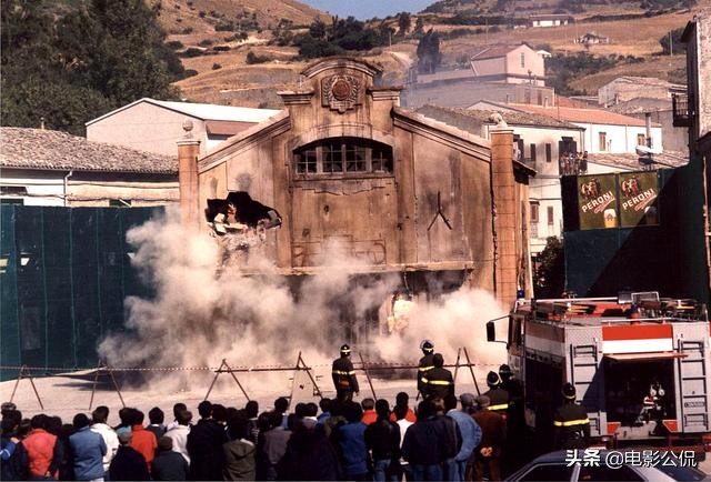 影迷怒斥二流影院不懂电影：想看片尾彩蛋？答：门都没有