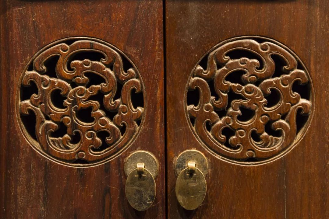 这个家具专场，几乎每年都是连拍带抢，漏太大了