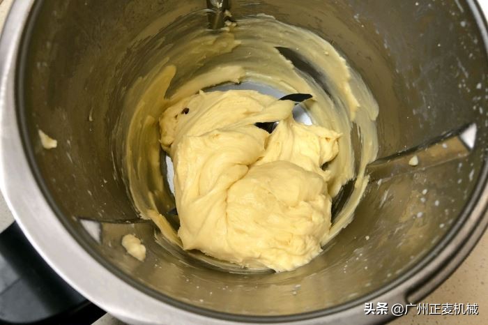 菠萝面包的做法烤箱,菠萝面包的家常做法用烤箱