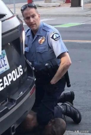 双性恋的美国小超人，这样的美国流行文化真的不适合中国