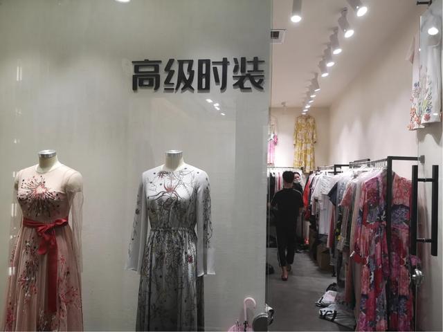 南油针织衫档口货源,深圳南山南油服装批发市场招商