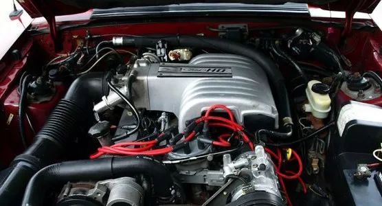 悍马h2硬派越野车,30万左右你会选帕杰罗还是h9