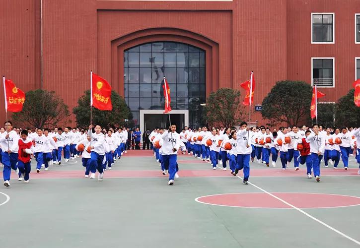 长沙长郡和雅礼哪个强,长沙一中与长郡雅礼相比怎么样