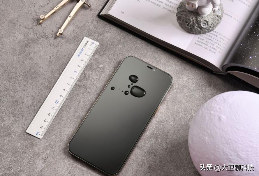 手机贴膜真的防蓝光,手机贴膜用不用把原装膜撕掉