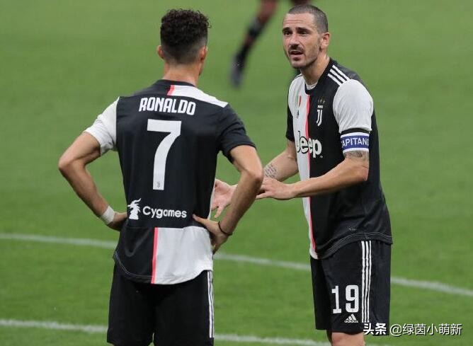 复盘：尤文2-4被AC米兰惊天逆转，大意+糟糕的后防终酿苦果