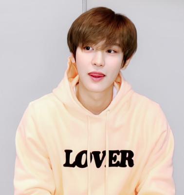 边伯贤对待私生和粉丝的态度,边伯贤谈粉丝和私生饭的区别