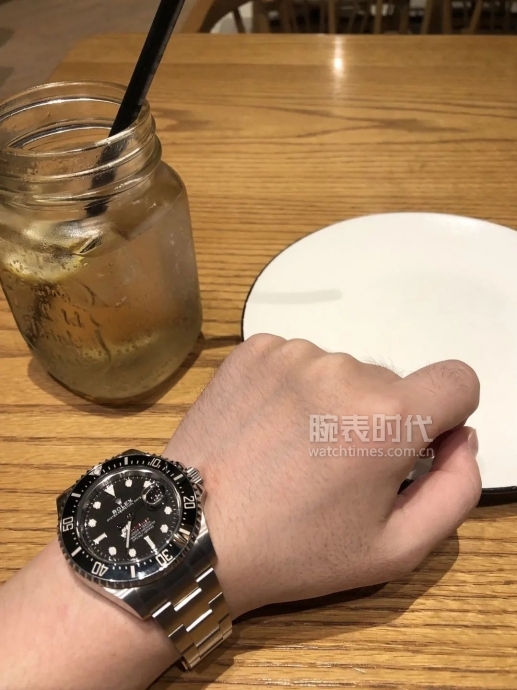 网友晒上千万的手表,网友晒1300手表