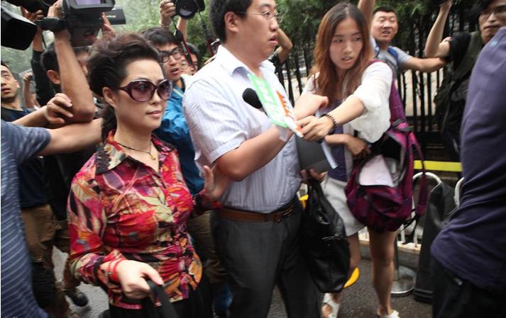 李天一改名李冠丰合法吗,李天一改名李冠丰违法吗