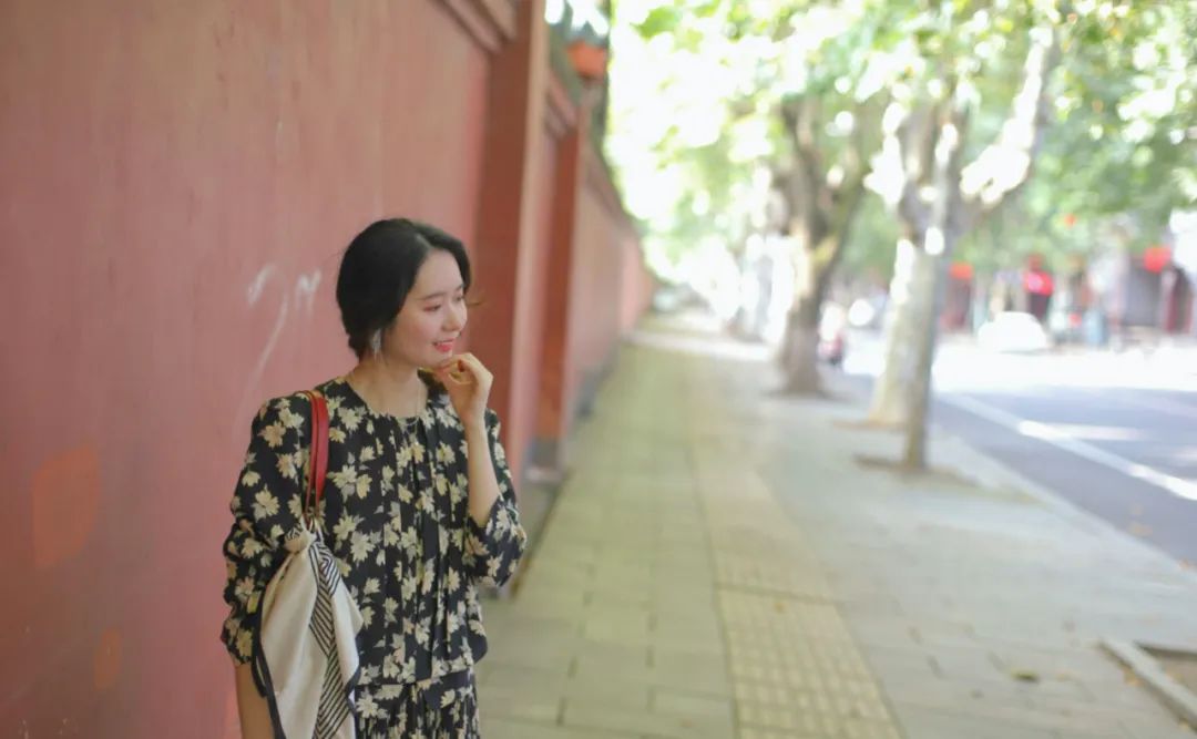 穿搭博主怎么创建品牌,穿搭博主怎么自己做自己的品牌