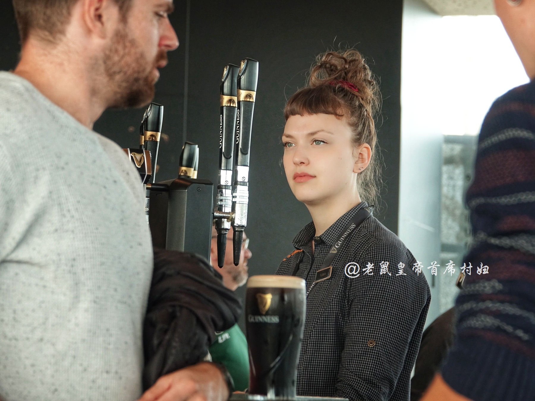 剑桥数学老师加盟，一杯黑啤含3000万泡泡，养活首都三分之一人口