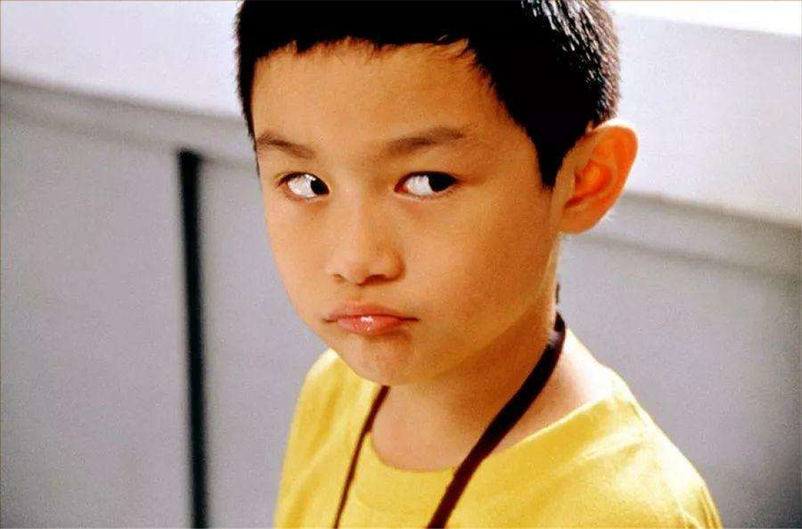 面对孩子的哭闹爸妈的正确做法,面对孩子哭闹家长正确的解决方法