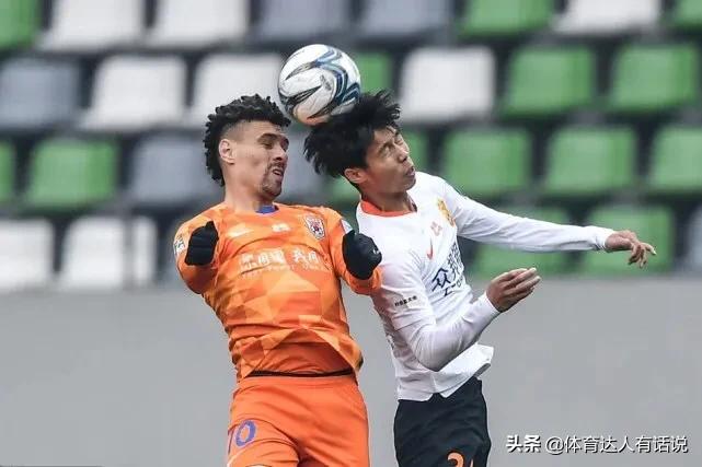 点球吹出来重新判对面点球,鲁能足协杯次回合进球