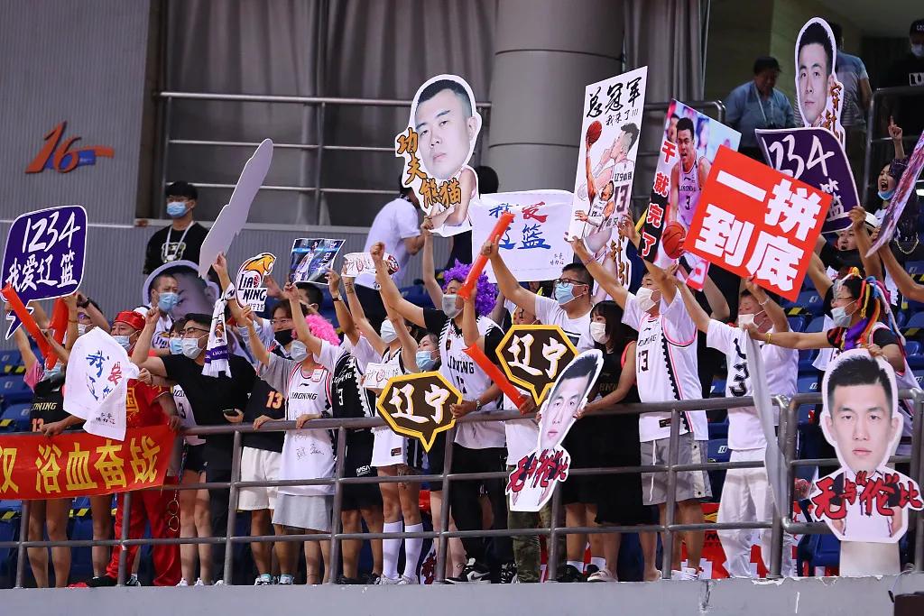 cba今日球鞋上脚一览,今日cba球鞋上脚一览