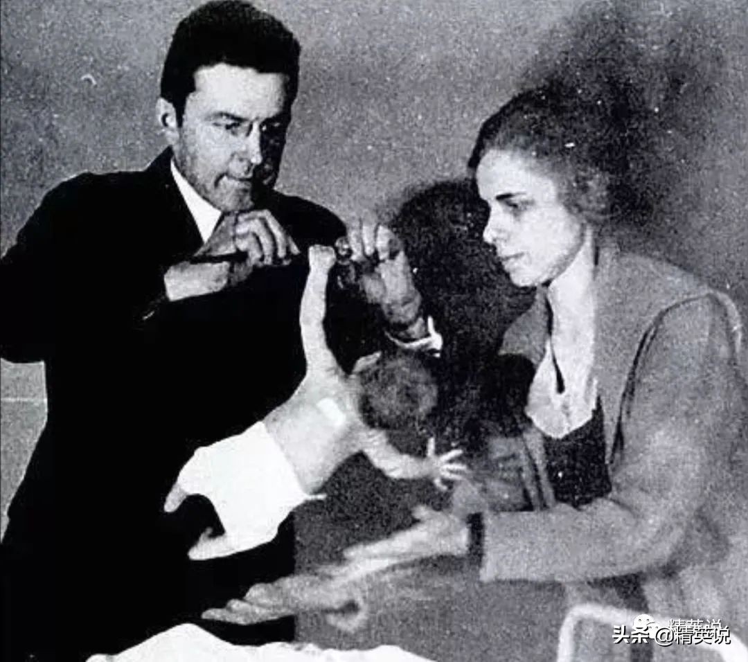 美国最残忍人体改造:双胞胎婴儿被迫变性,一场意外毁掉两段人生