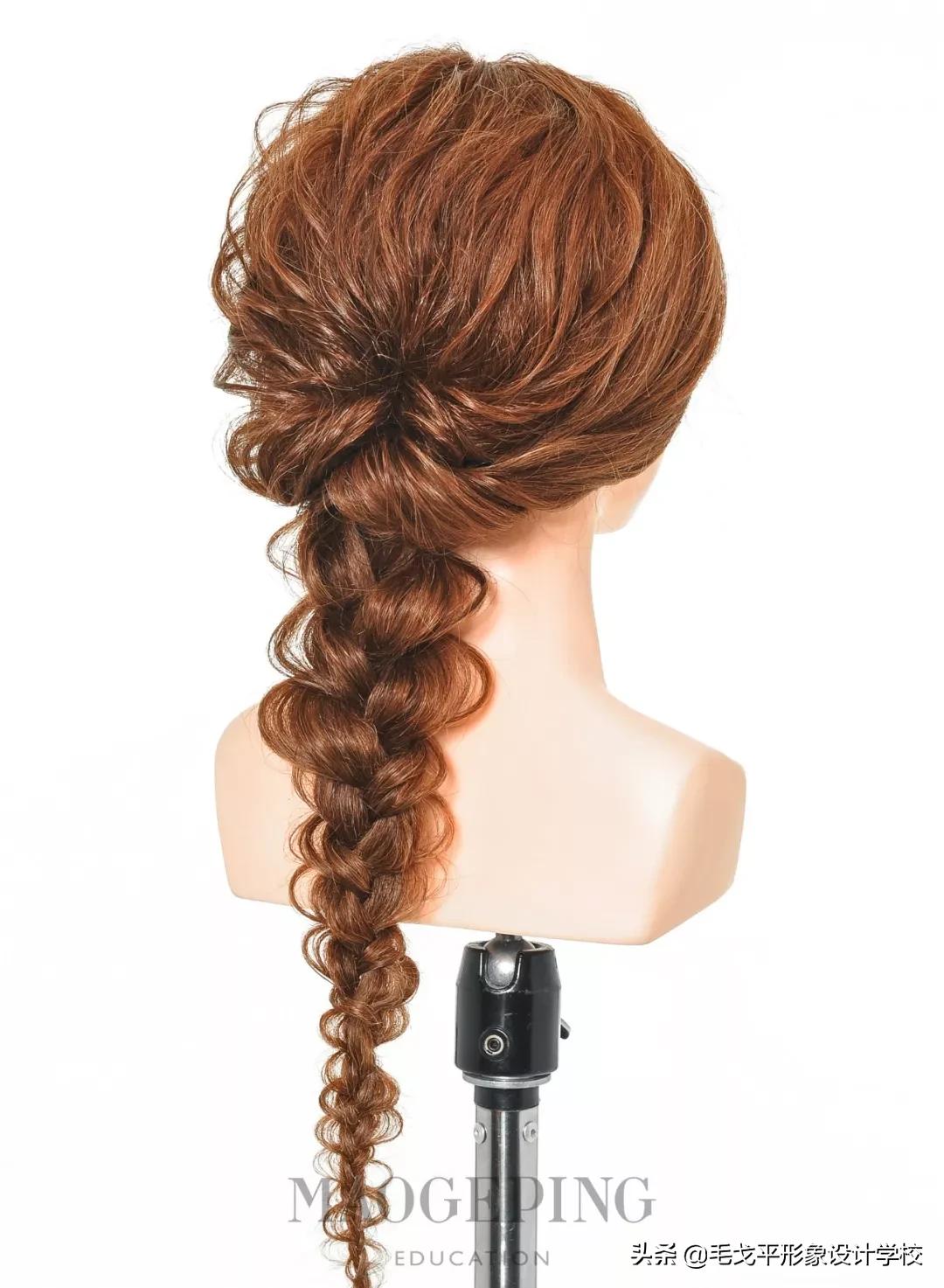 韩式齐肩盘发新娘造型,韩式扎低马尾盘发新娘