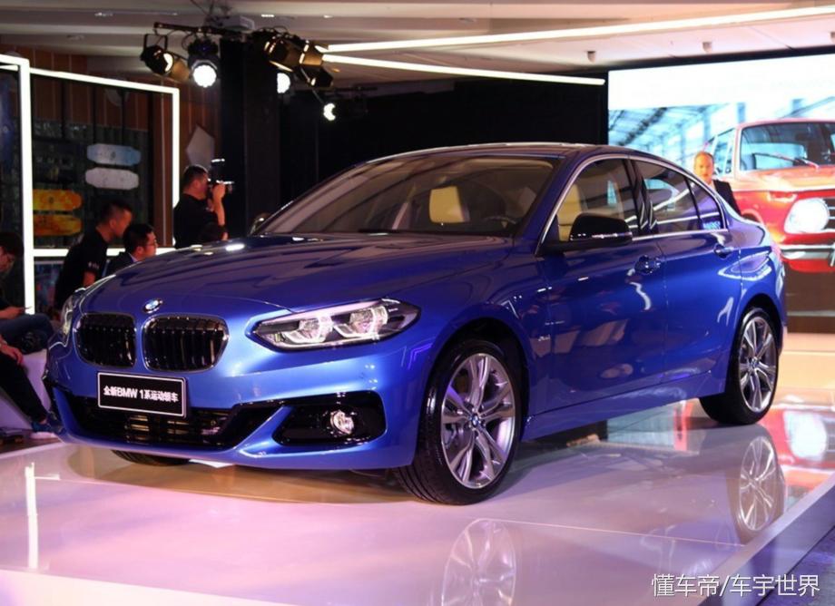 18年宝马1系加倒车影像,宝马1系有没有标配倒车影像