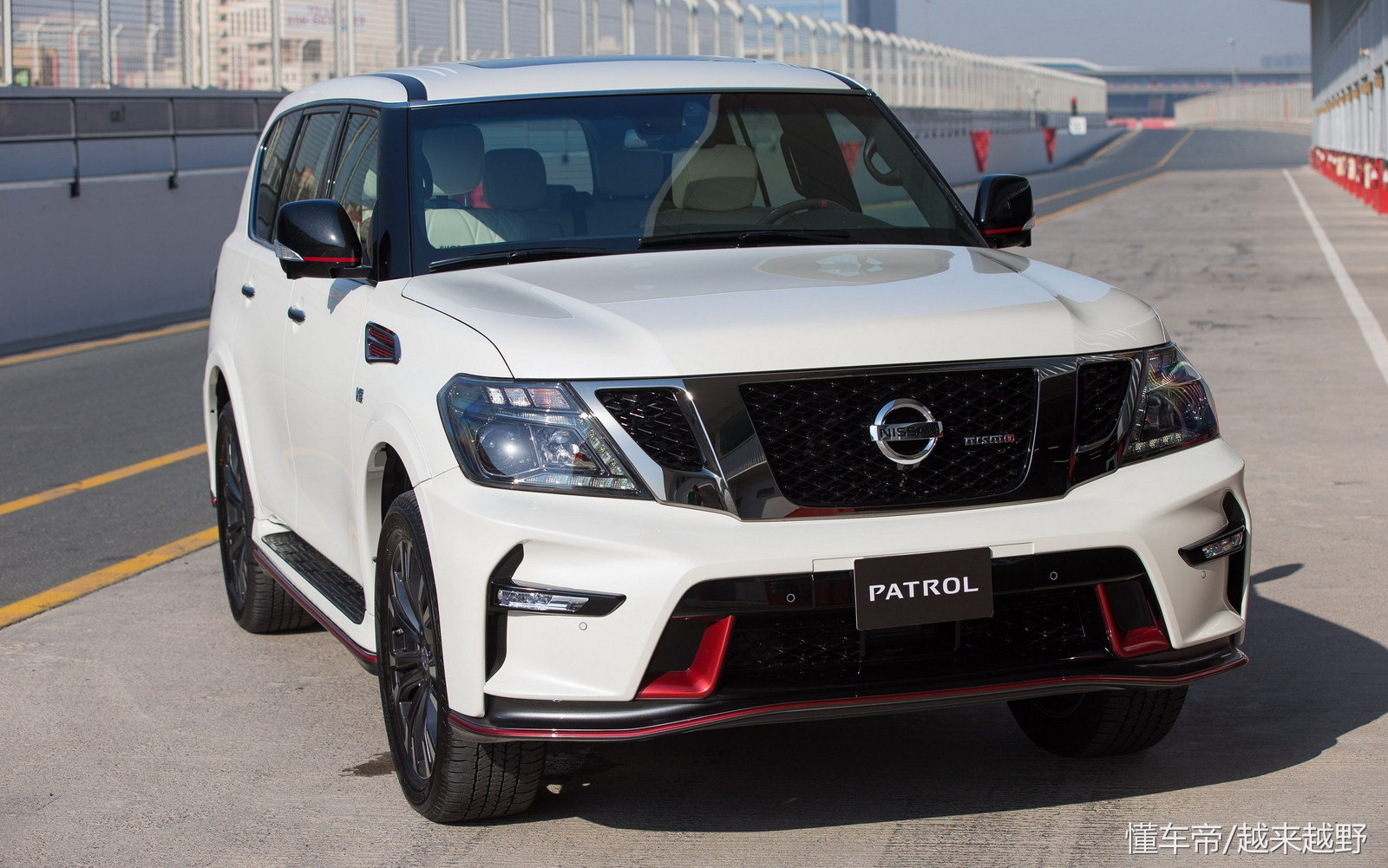 途乐红色包围,途乐有什么颜色