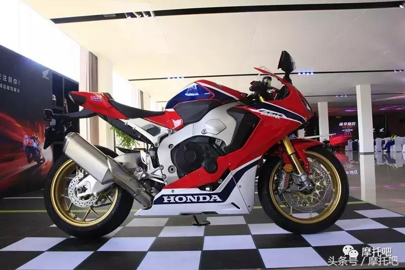 18年本田cbr1000rr国内售价,2014年本田cbr1000rr评测