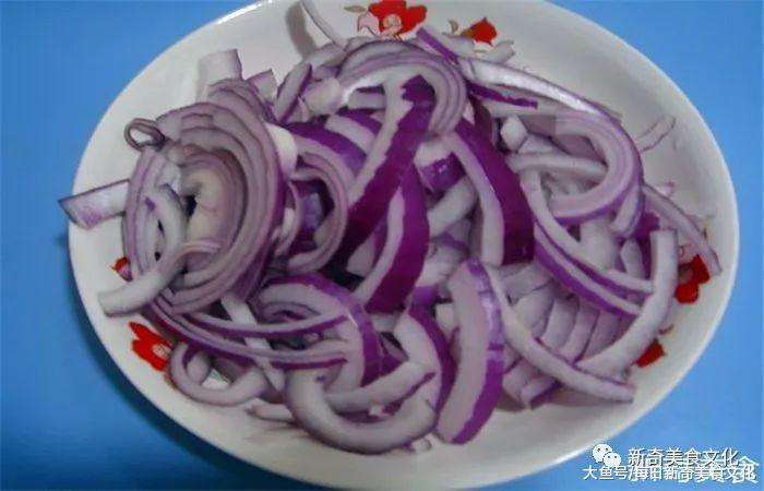 街边摆摊10元一碗,街边地摊小吃怎么做