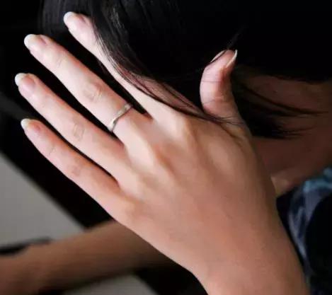 一生运势极好不愁吃喝的手相,如何从手相看出近期运势好坏